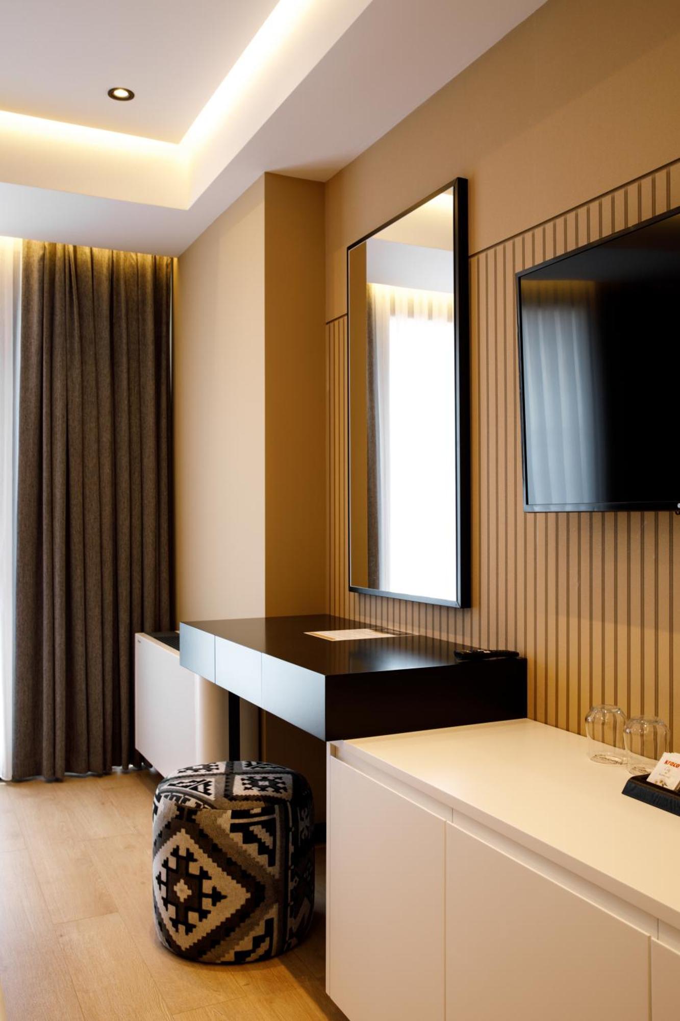 Caramel Boutique Hotel Gjirokaster Bagian luar foto