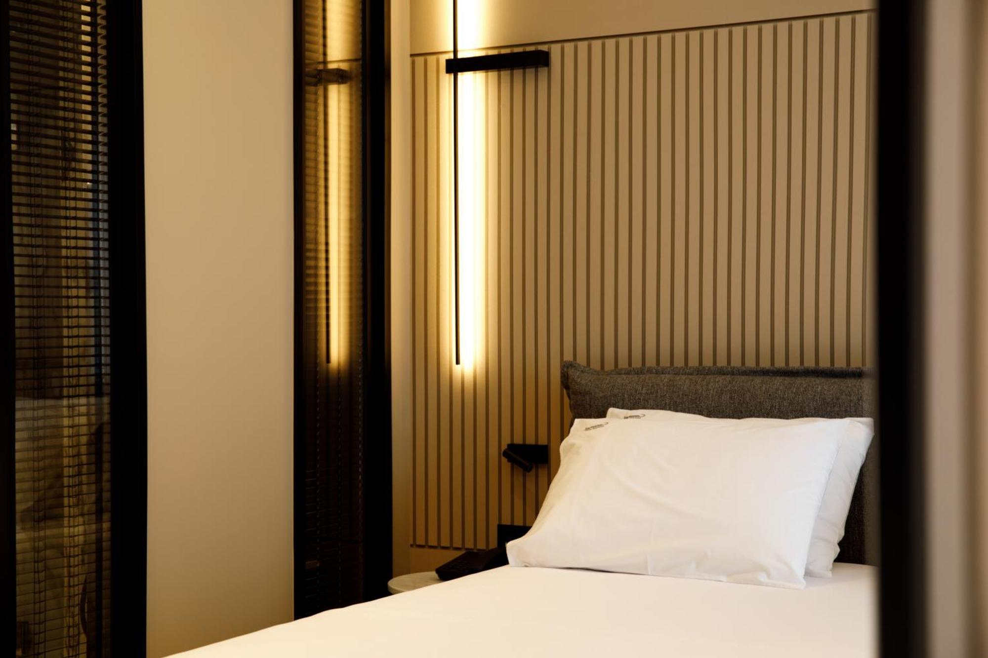 Caramel Boutique Hotel Gjirokaster Bagian luar foto
