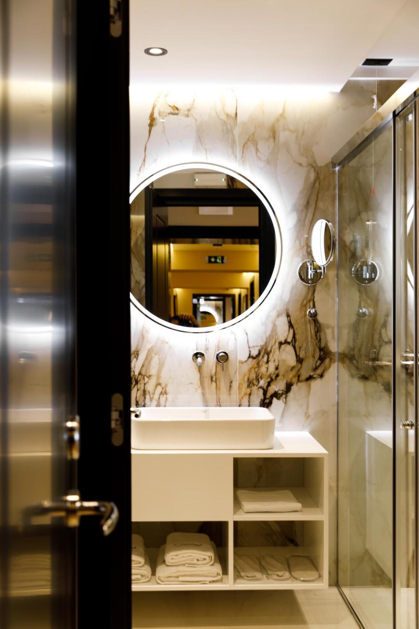Caramel Boutique Hotel Gjirokaster Bagian luar foto